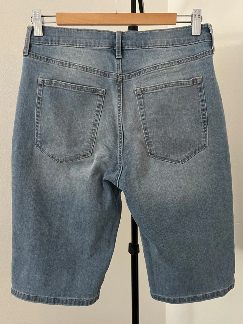 ☀️ Banana Republic Denim Bermuda Shorts | Chic Girl Summer